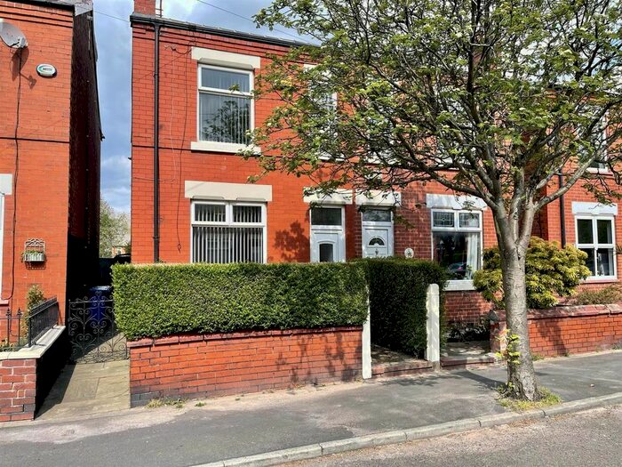 2 Bedroom Semi-Detached House To Rent In Beech Road, Cale Green, Stockport, SK3