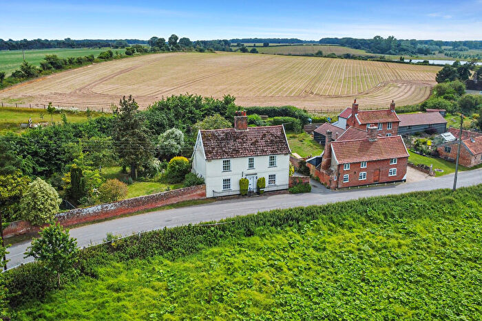 5 Bedroom Detached House For Sale In The Street, Shottisham, IP12