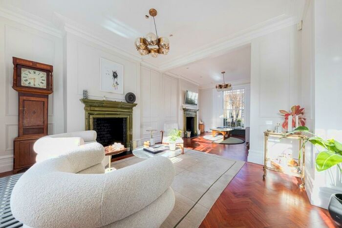 3 Bedroom Terraced House To Rent In Englefield Road, London, N1