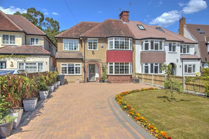 5 Bedroom Semi-Detached House To Rent In Swakeleys Drive, Ickenham, UB10