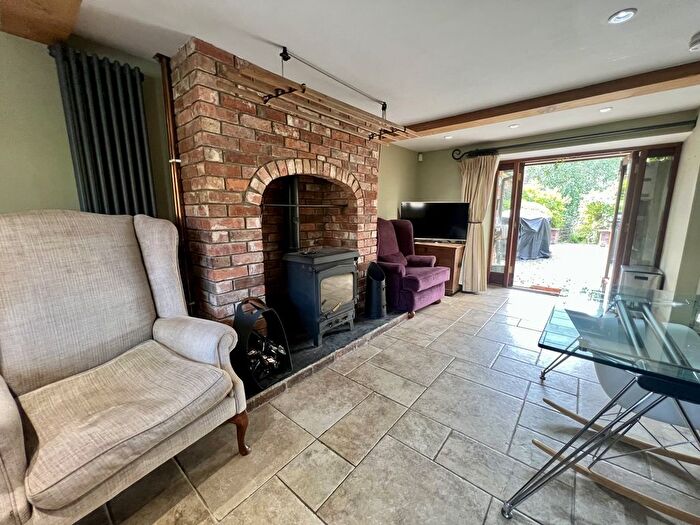 2 Bedroom Cottage For Sale In Stubbs Road, Everdon, NN11
