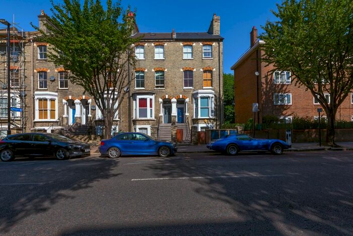 1 Bedroom Flat To Rent In Hanley Road, London, N4