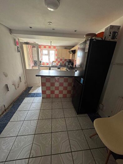 1 Bedroom Property To Rent In Broxholm Road, London, SE27