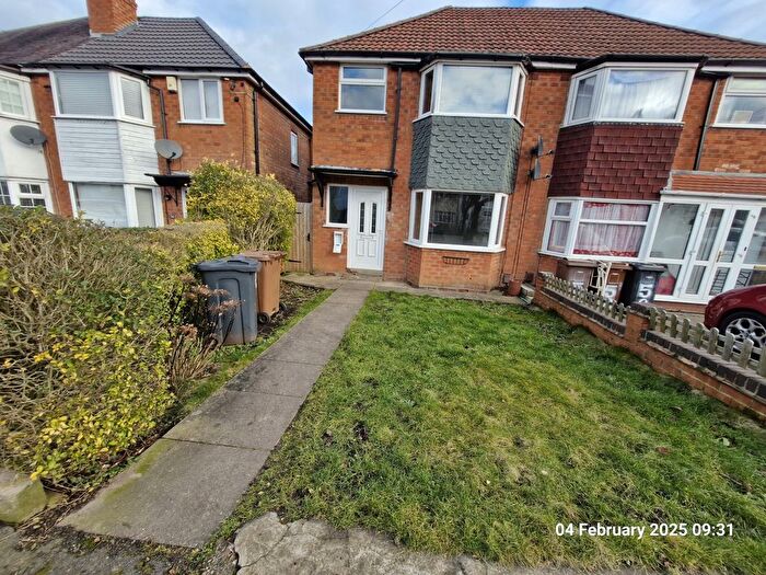 3 Bedroom Semi-Detached House To Rent In Newborough Road, Shirley, Birmingham, West Midlands, B90