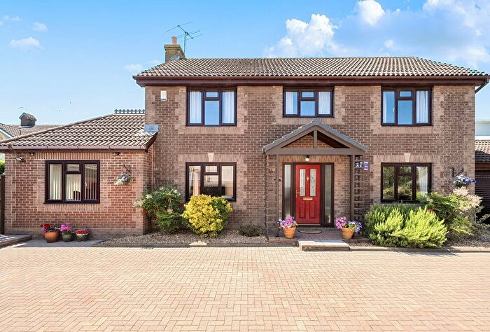 4 Bedroom Detached House For Sale In Amberley Way, Wickwar, Wotton-Under-Edge, Gloucestershire, GL12