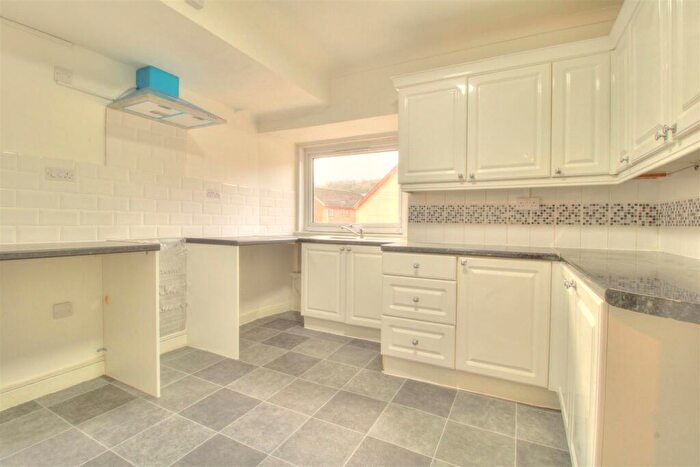 2 Bedroom Apartment To Rent In Office Street, Porth, CF39