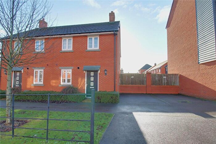 3 Bedroom Semi-Detached House For Sale In Hutchins Way, Basingstoke, Hampshire, RG24