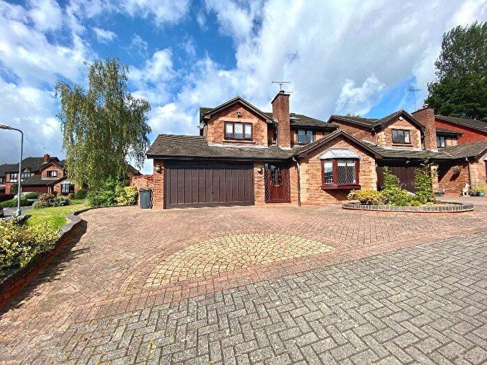 5 Bedroom Detached House To Rent In Shrubbery Close, Walmely, Sutton Coldfield, B76