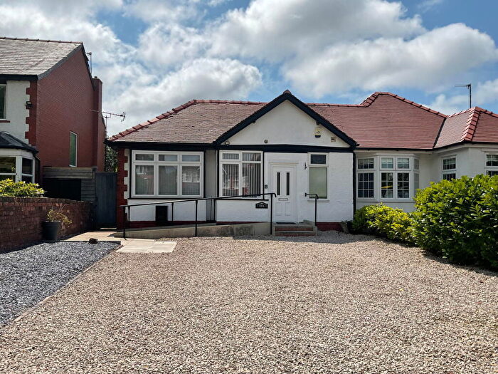 2 Bedroom Semi-Detached Bungalow For Sale In Scarisbrick New Road, Southport, PR8