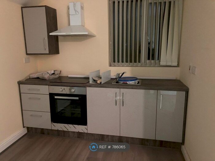 Studio To Rent In Stechford, Stechford, Birmingham, B33