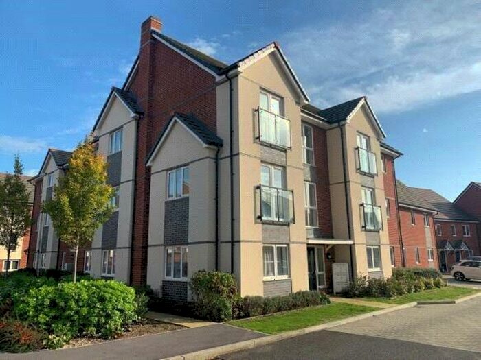 2 Bedroom Apartment To Rent In Appleby Walk, Spencers Wood, Berkshire, RG7