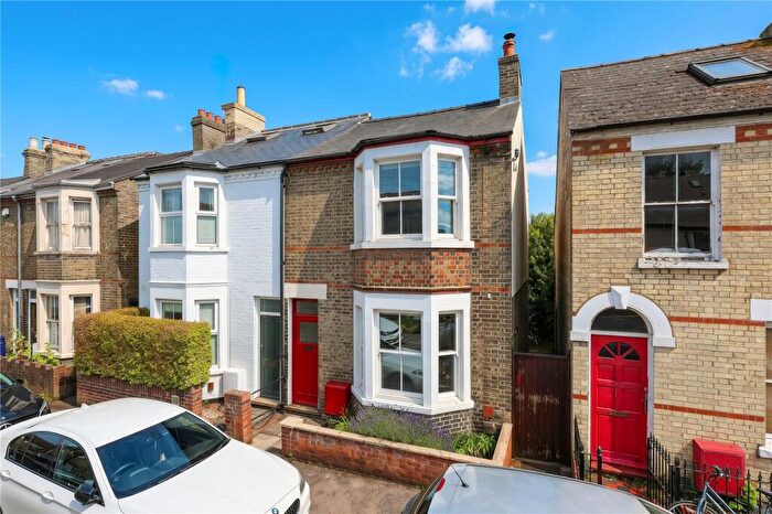 2 Bedroom Semi-Detached House For Sale In Sedgwick Street, Cambridge, CB1