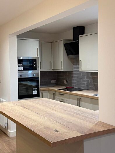 4 Bedroom Detached House To Rent In Henry Road, Beeston Luxury House Bed, Bath, NG9