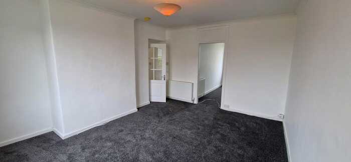 2 Bedroom Flat To Rent In Sunnybraes Terrace, Steelend, Dunfermline, KY12
