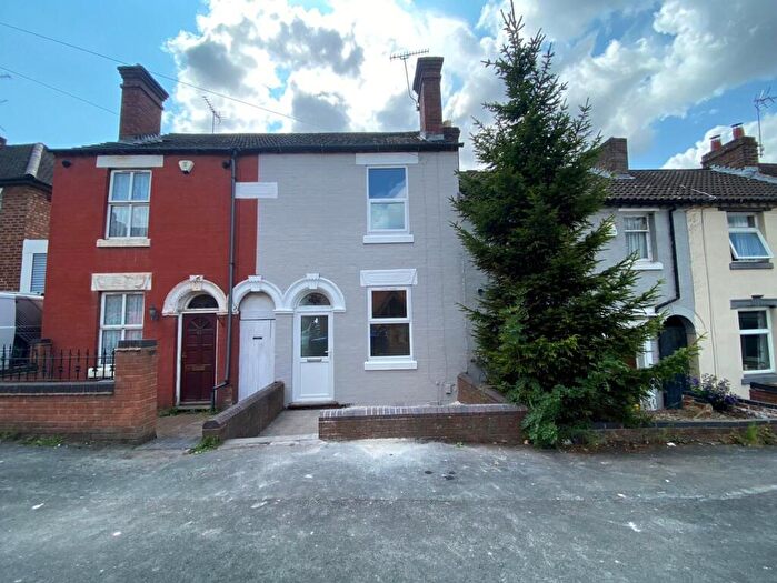 3 Bedroom House To Rent In York Street, Kidderminster, DY10