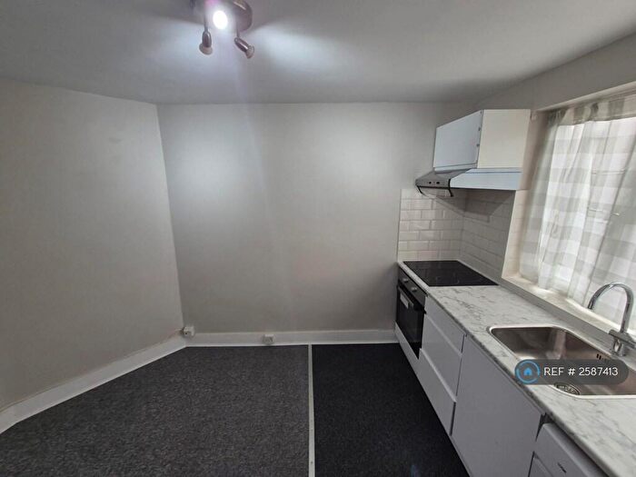 1 Bedroom Flat To Rent In The Ridgeway, London, NW9