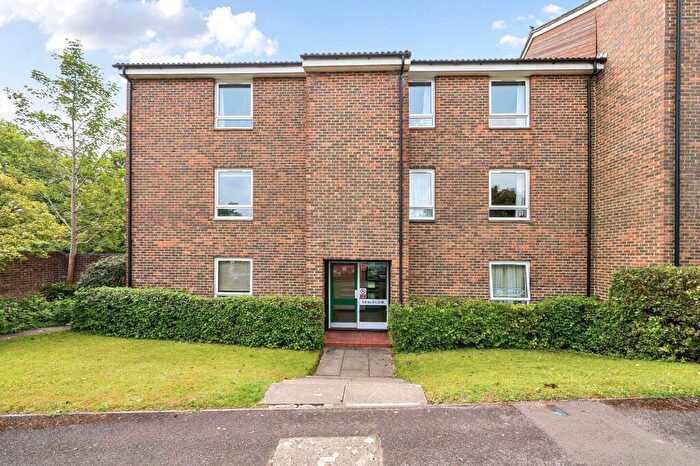 1 Bedroom Flat For Sale In Elder Close, Winchester, SO22