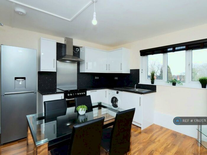 2 Bedroom Flat To Rent In Leigh Road, Birmingham, B8