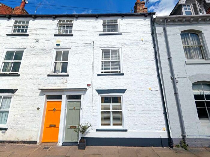 3 Bedroom Terraced House For Sale In North Bar Without, Beverley, HU17