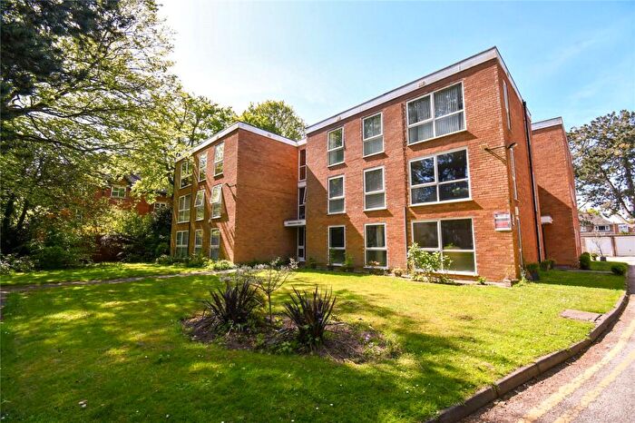 2 Bedroom Flat For Sale In Bidston Road, Prenton, Wirral, CH43