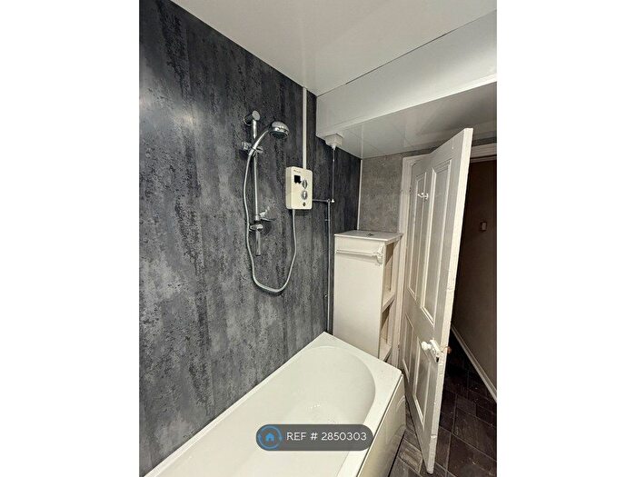 1 Bedroom Flat To Rent In Westbourne Avenue, Hull, HU5