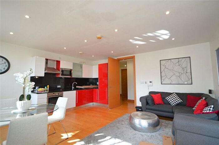 2 Bedroom Apartment To Rent In Scarbrook Road, Croydon, CR0