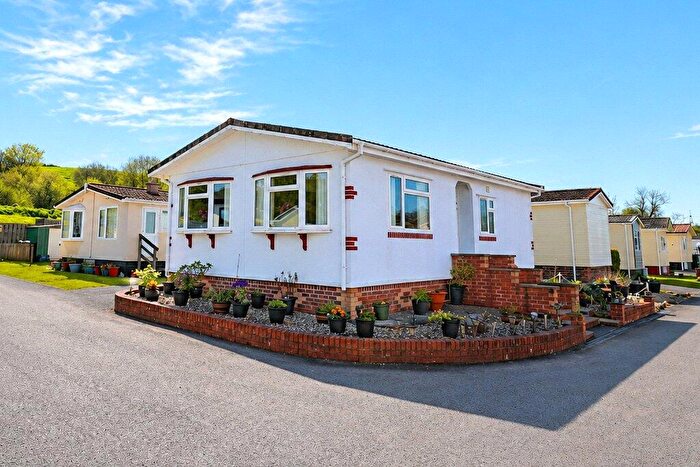 2 Bedroom Bungalow For Sale In Mill On The Mole Residential Park, South Molton, Devon, EX36