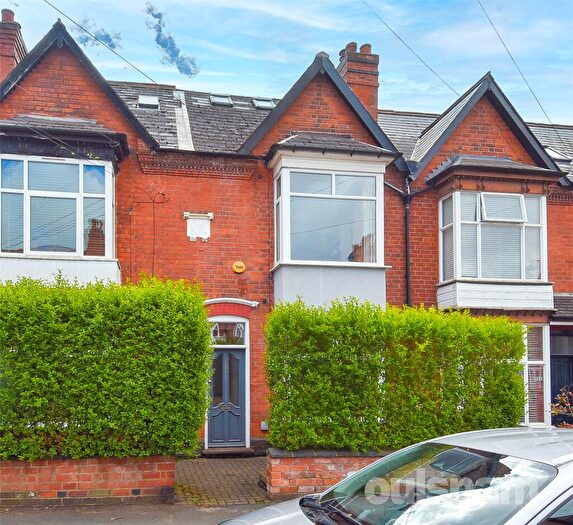 3 Bedroom Terraced House For Sale In Grange Road, Kings Heath, Birmingham, West Midlands, B14