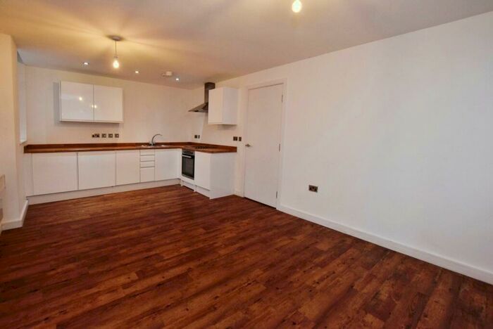 1 Bedroom Flat To Rent In Ashton Lane, Sale, Greater Manchester, M33
