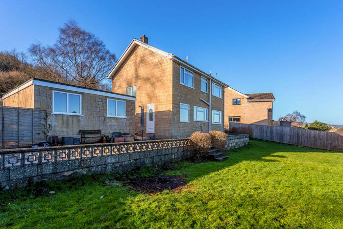 4 Bedroom Detached House For Sale In Hantone Hill, Bathampton, BA2