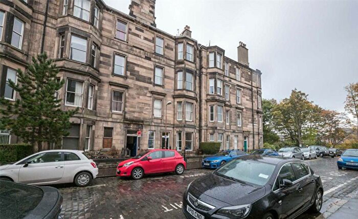 2 Bedroom Flat To Rent In Royston Terrace, Edinburgh, EH3
