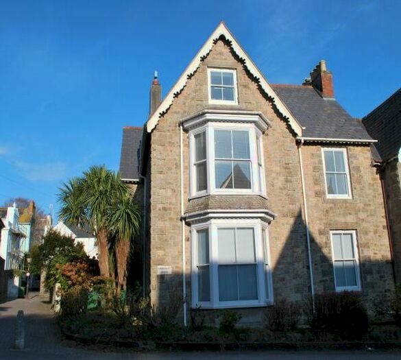 1 Bedroom Flat To Rent In Morrab Road, Penzance, TR18