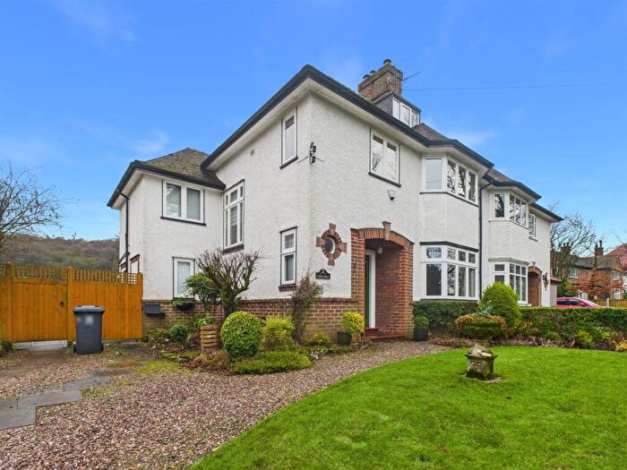 5 Bedroom Semi Detached House For Sale In Green Lane, Buxton, SK17