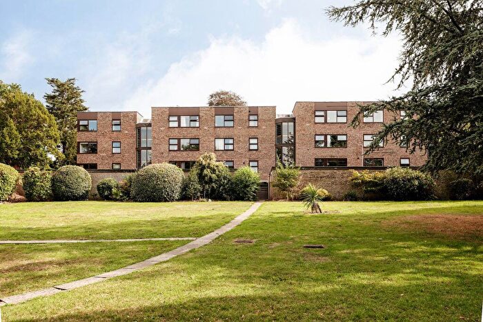 1 Bedroom Apartment For Sale In Hazelwood Road | Sneyd Park, BS9