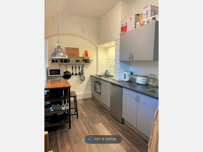 Studio To Rent In Newbould Lane, Sheffield, S10