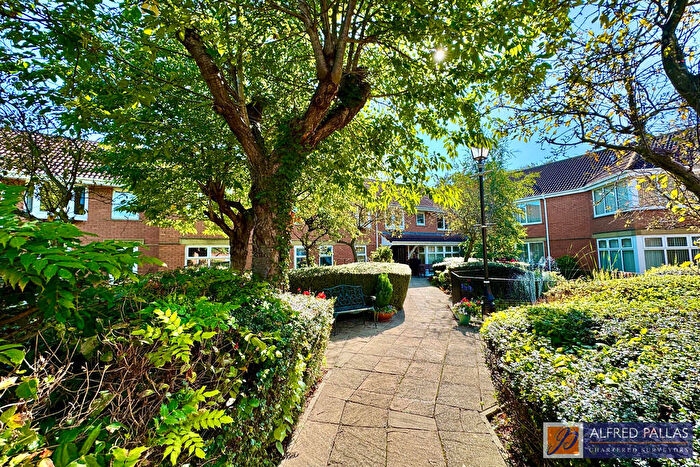 1 Bedroom Apartment For Sale In Malvern Court, Cleadon, SR6
