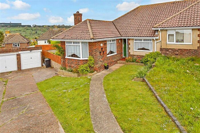 3 Bedroom Bungalow For Sale In Sadler Way, Brighton, East Sussex, BN2