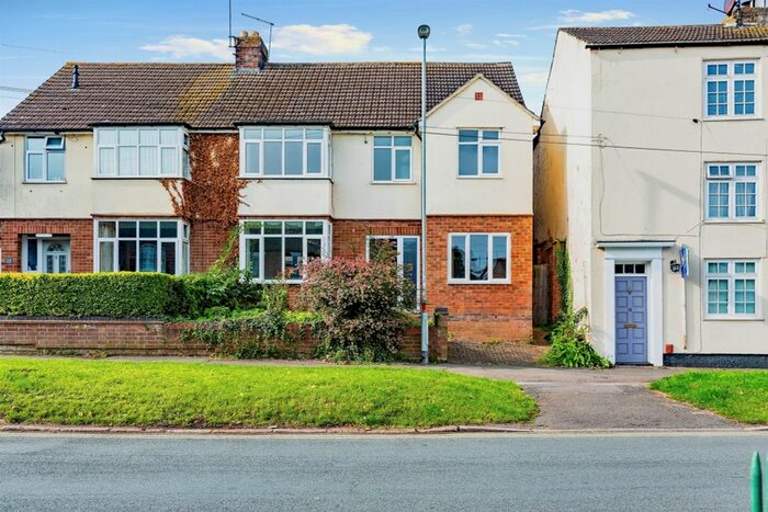 4 Bedroom Semi-Detached House For Sale In The Green, Hardingstone, Northampton, NN4