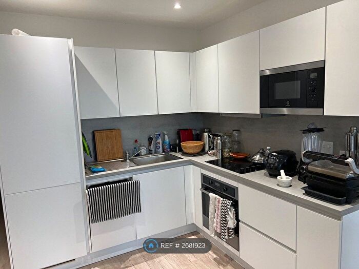 1 Bedroom Flat To Rent In Hartley Apartments, Harrow, HA1