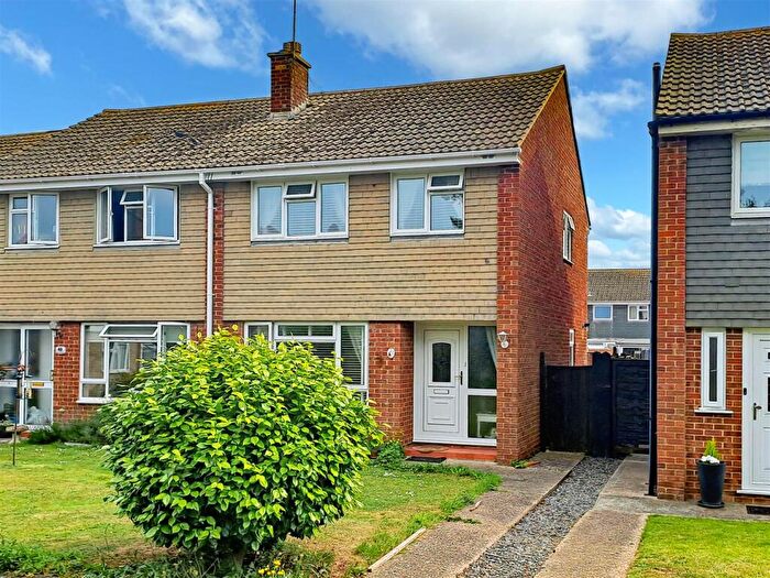 3 Bedroom Semi-Detached House For Sale In Fontwell Close, Rustington, BN16
