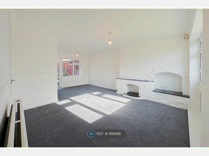 3 Bedroom Semi-Detached House To Rent In Osborne Street, Bredbury, Stockport, SK6