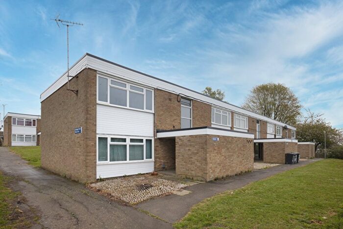 1 Bedroom Flat To Rent In Copinger Close, Canterbury, CT2