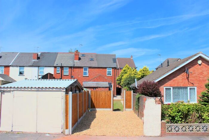 2 Bedroom End Of Terrace House To Rent In Carnegie Road, Rowley Regis, B65