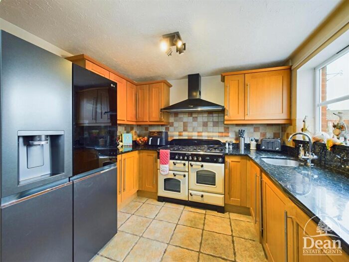 4 Bedroom Detached House For Sale In The Spires, Lydney, GL15