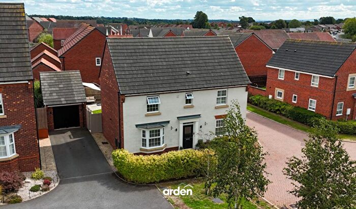 4 Bedroom Detached House For Sale In Saxifrage Close, Bromsgrove, B61
