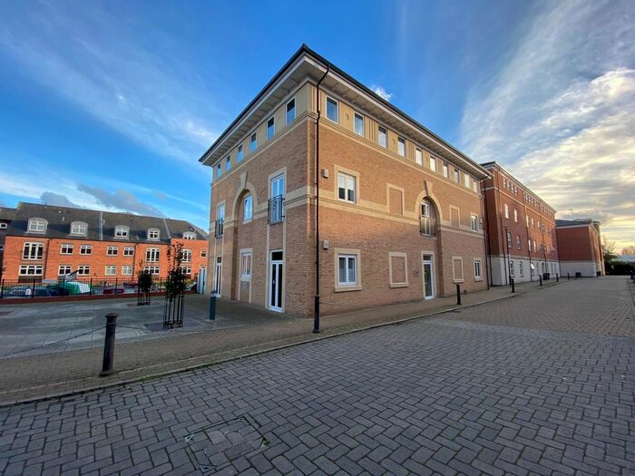 2 Bedroom Flat To Rent In Armstrong Drive, Worcester, WR1