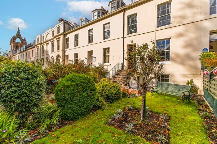 6 Bedroom Terraced House For Sale In Marshall Place, Perth, PH2