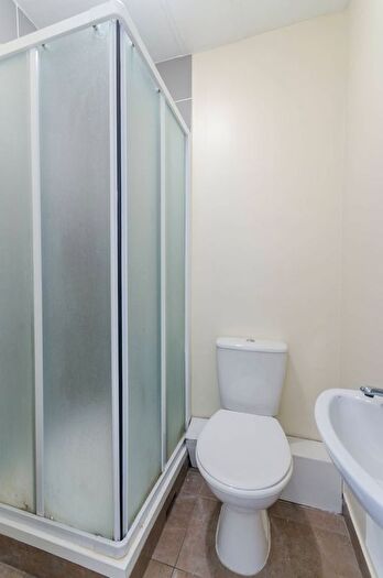 Studio To Rent In Castletown Road, West Kensington, London, W14