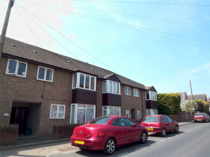 1 Bedroom Apartment To Rent In Cambridge Road, Dorchester, DT1