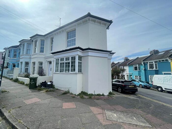 2 Bedroom Flat To Rent In Bentham Road, Brighton, East Sussex, BN2